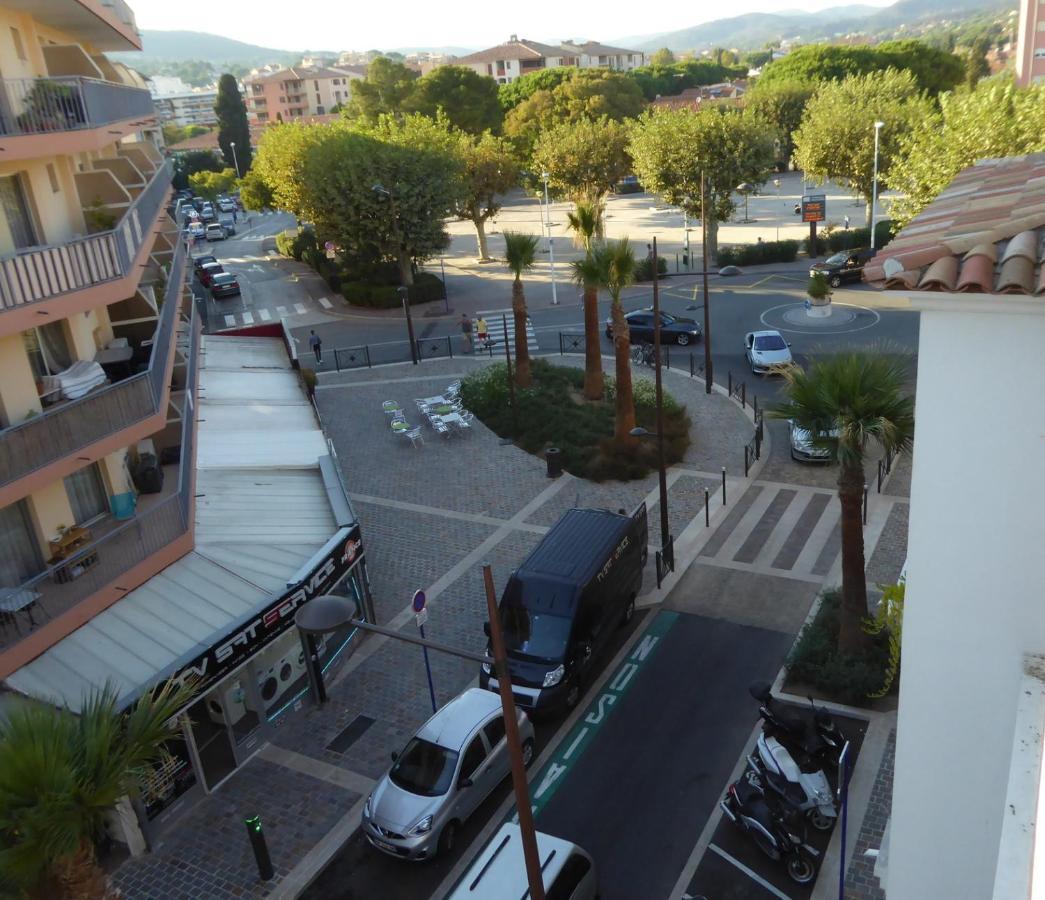 Casa Del Mar - Beautiful Two Bedroom Penthouse Apartment Sainte-Maxime Buitenkant foto